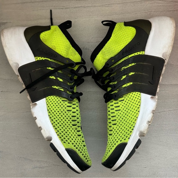 Nike Air Presto Flyknit Ultra Volt - Picture 2 of 5